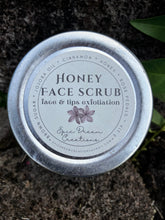 Load image into Gallery viewer, Facial Scrub Honey Cinnamon 4oz